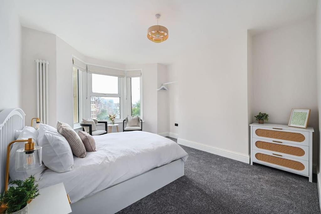 Stunning Spacious Duplex With Garden 141A Hastings Exteriér fotografie