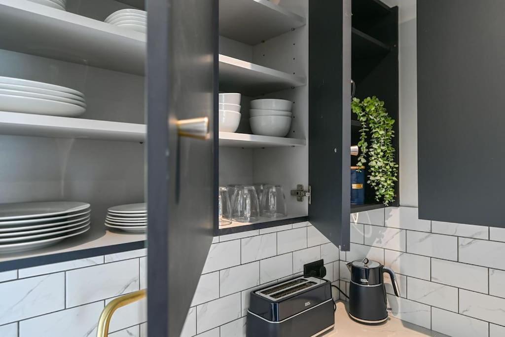 Stunning Spacious Duplex With Garden 141A Hastings Exteriér fotografie
